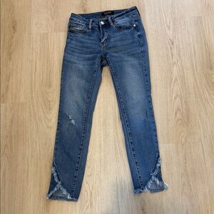 Judy Blue 25 Frayed Hem Blue Women’s Jeans